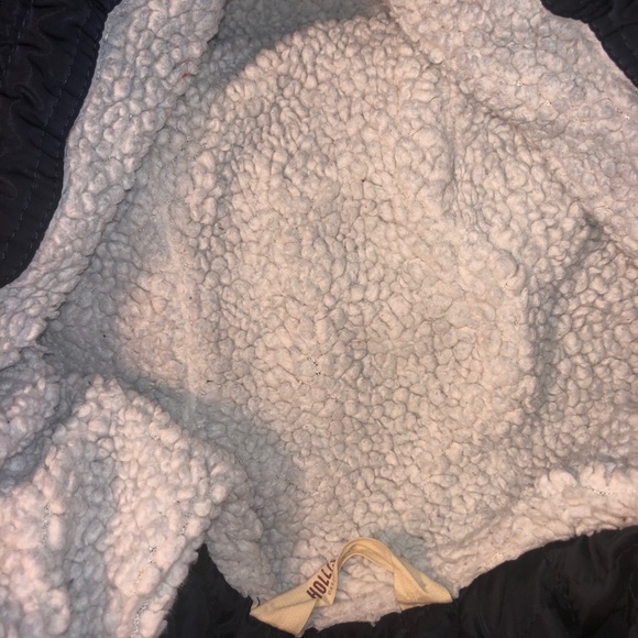 Hollister Draw String Quilted Fur Hooded Coat. - Picture 4 of 5